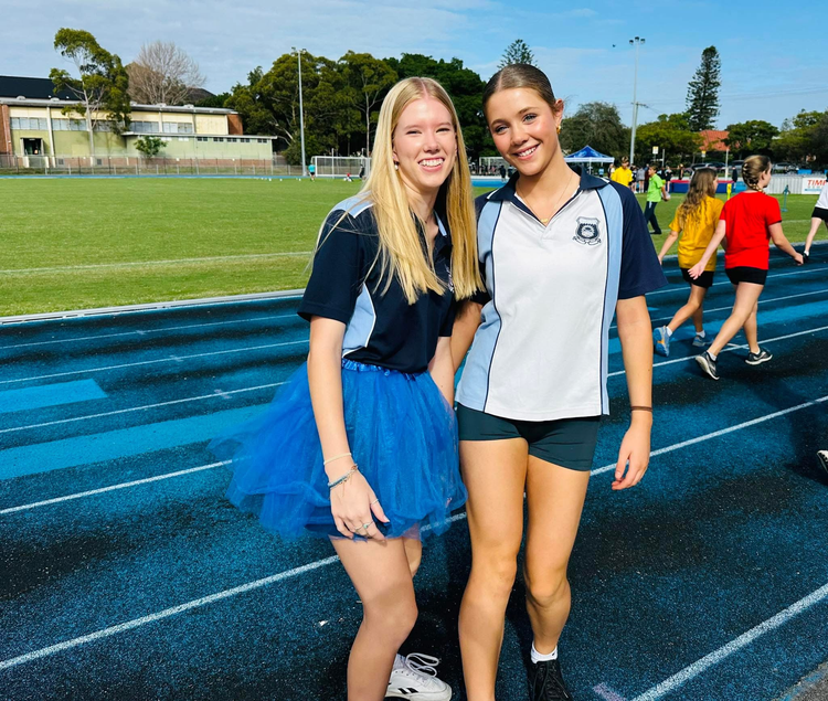 picture of students at a sporting carnival